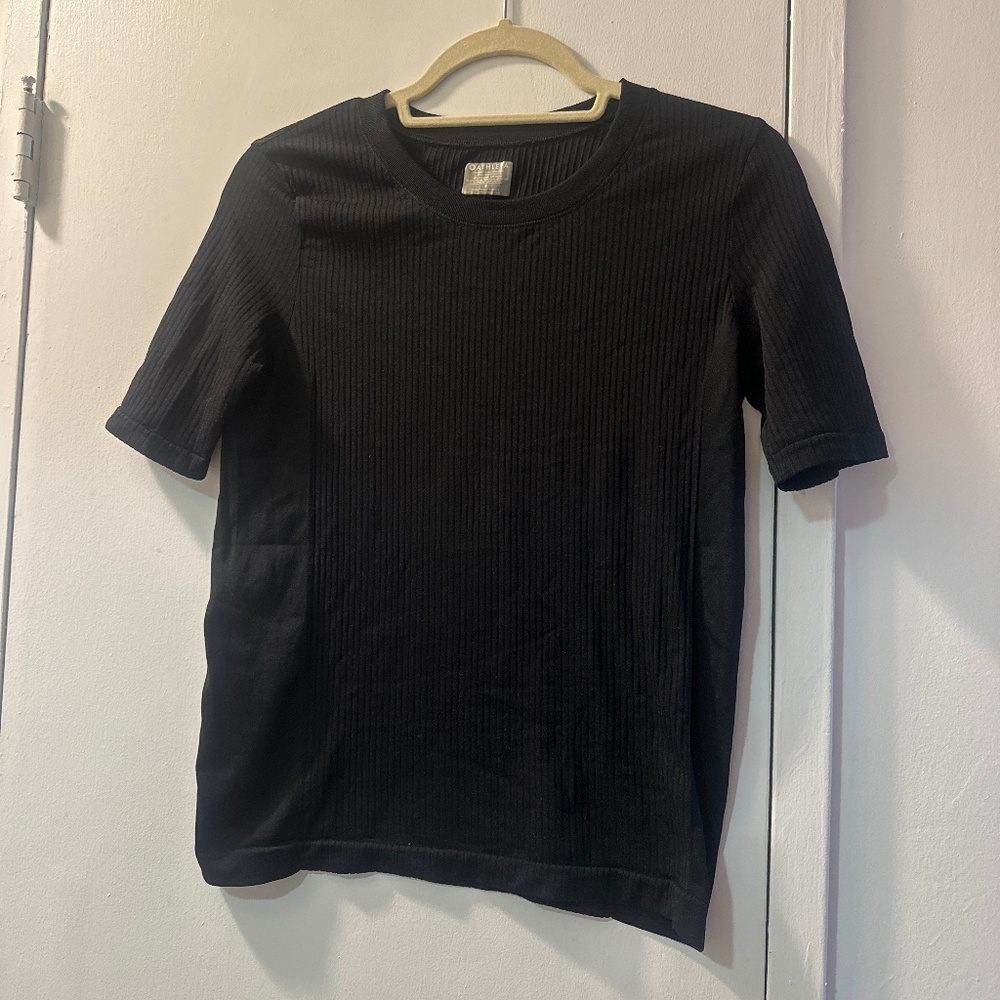 Athleta Black Quarter Sleeve